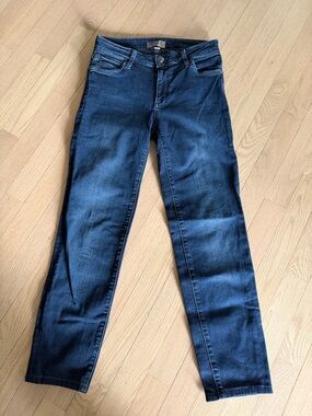 Kut from the Kloth Diana Skinny size 00 dark blue wash